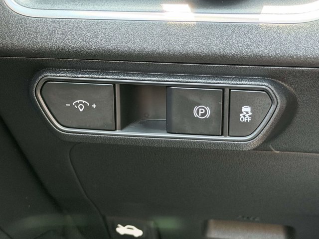 Used 2025 Kia K4 FWD image 25