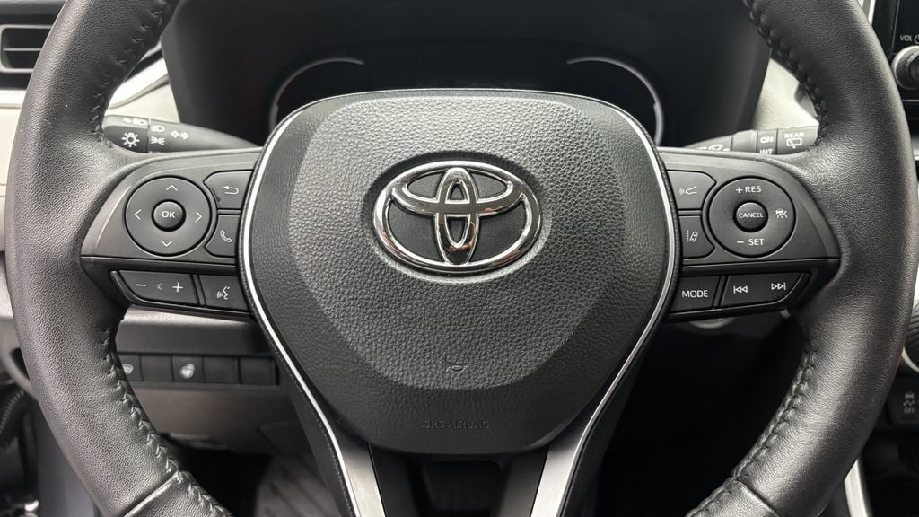 Used 2023 Toyota RAV4 XLE w/ XLE Grade Weather Package AWD/4WD image 20