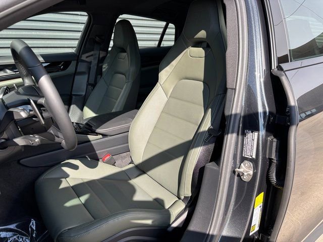 New 2026 Porsche Panamera 4 image 5