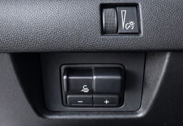 Used 2023 GMC Canyon AT4X image 33