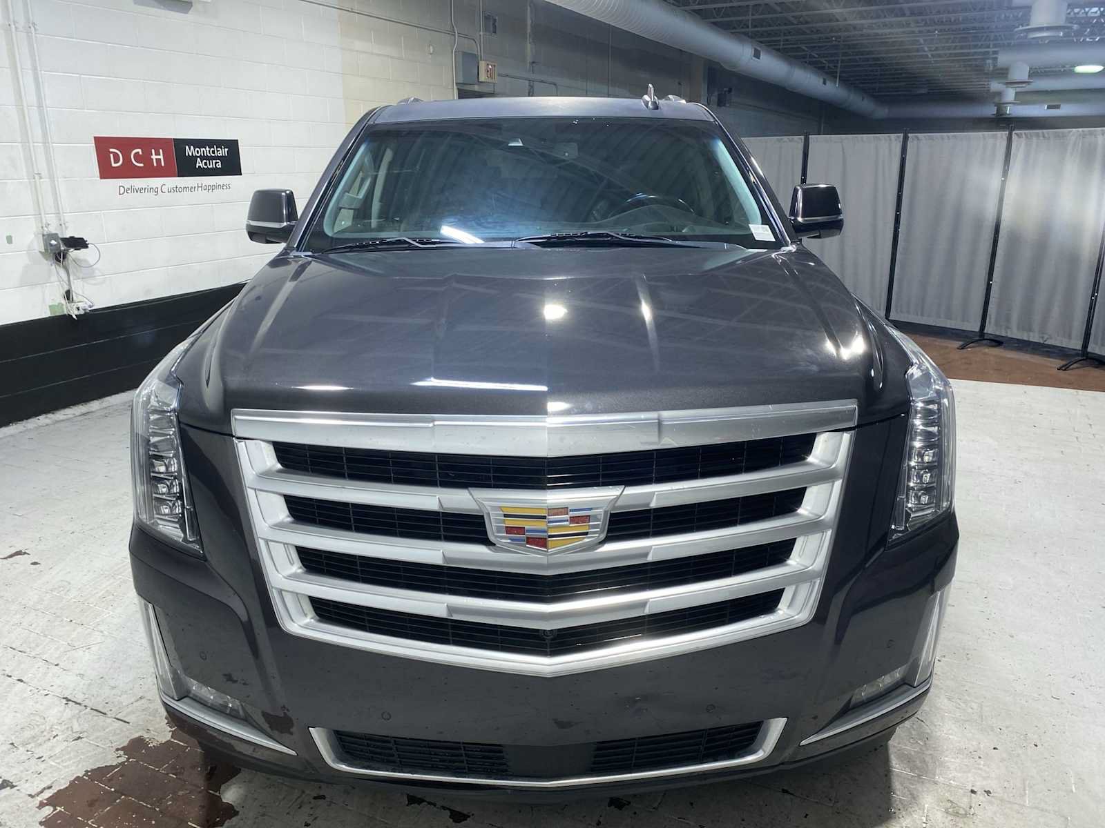 Used 2015 Cadillac Escalade Premium AWD/4WD image 6