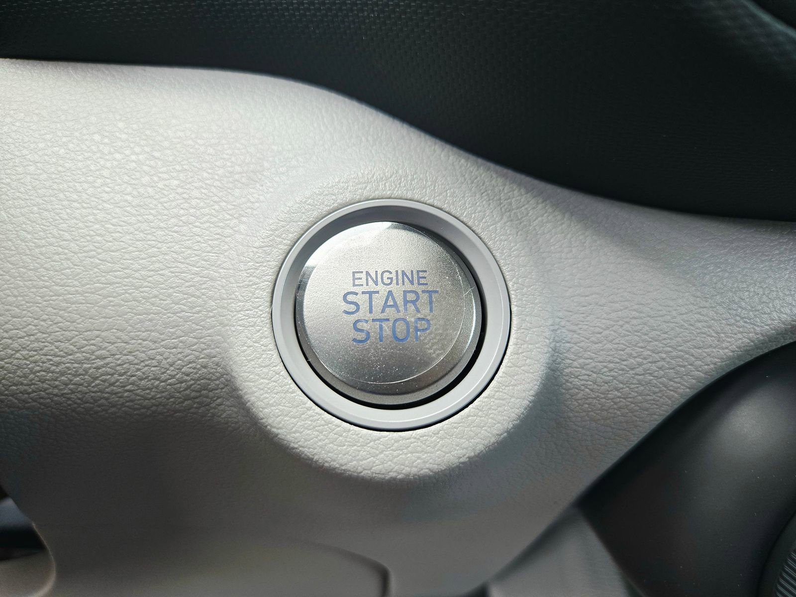New 2026 Hyundai Venue SEL FWD image 14