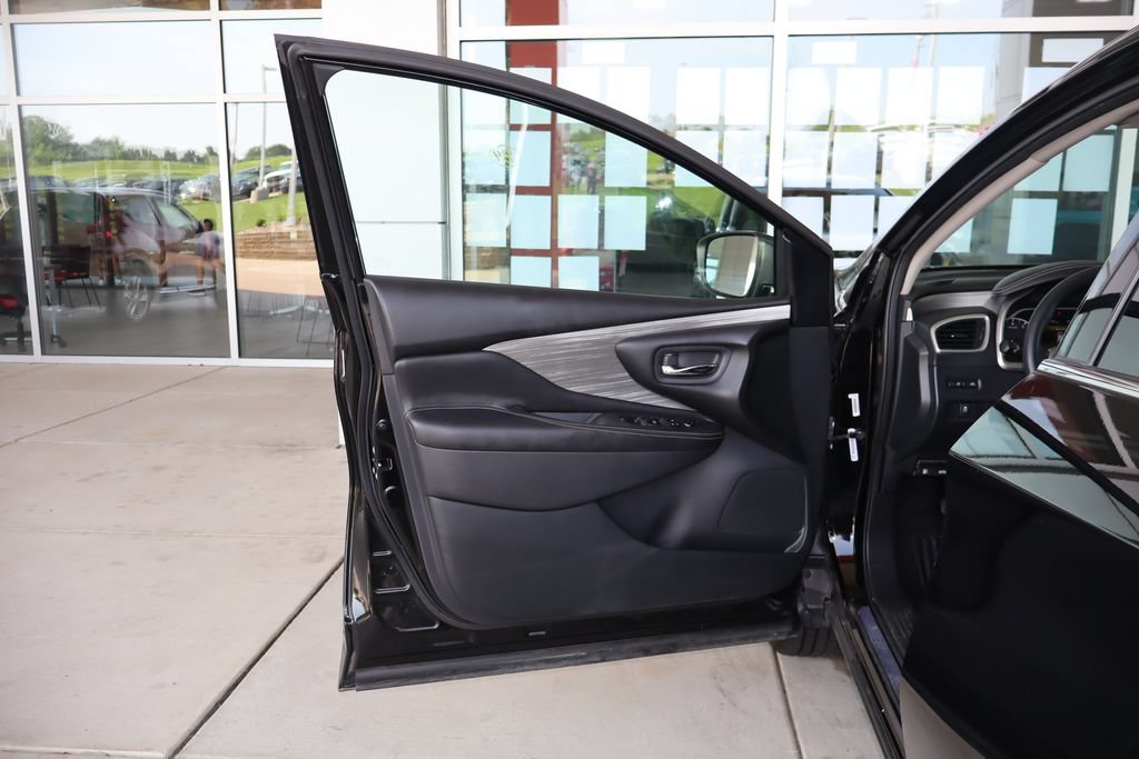 Used 2018 Nissan Murano S w/ Cargo Package FWD image 13