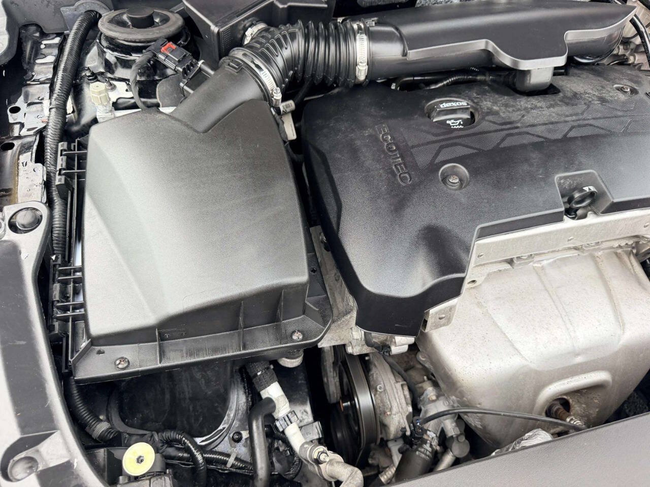 Used 2019 Chevrolet Impala LT FWD image 12