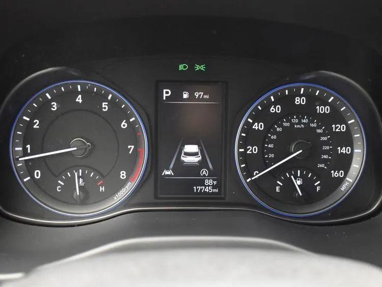 Used 2023 Hyundai Kona SEL AWD/4WD image 28