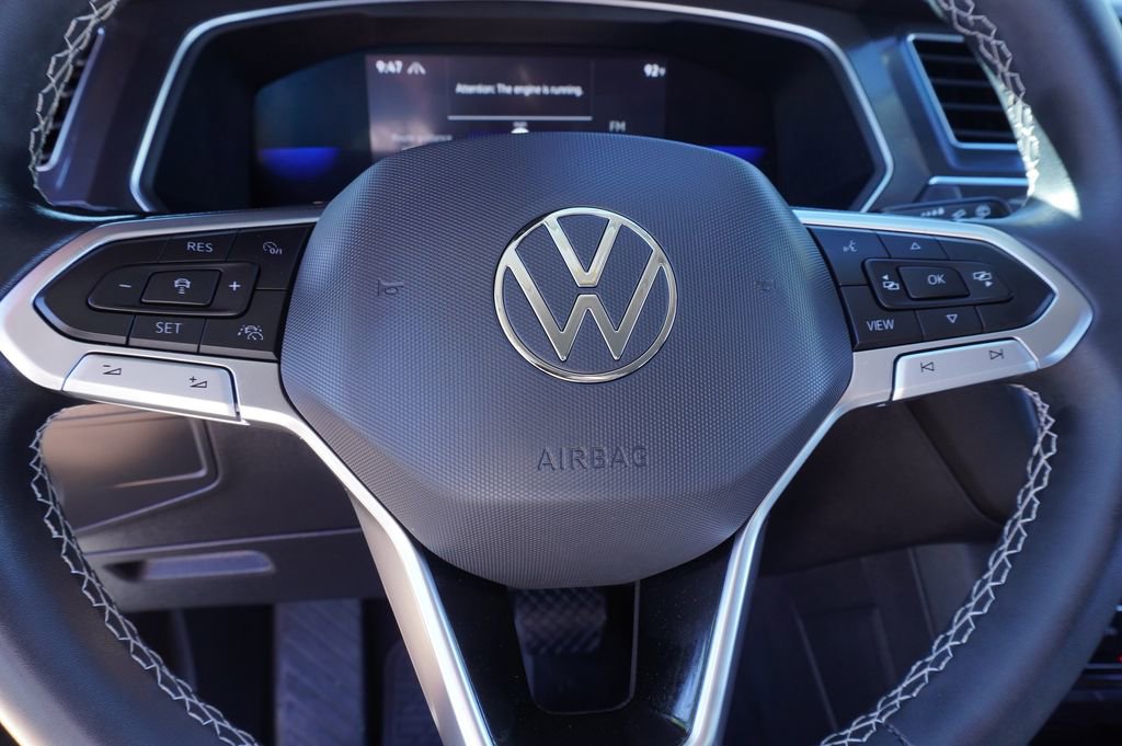 Used 2022 Volkswagen Tiguan SE AWD/4WD image 17