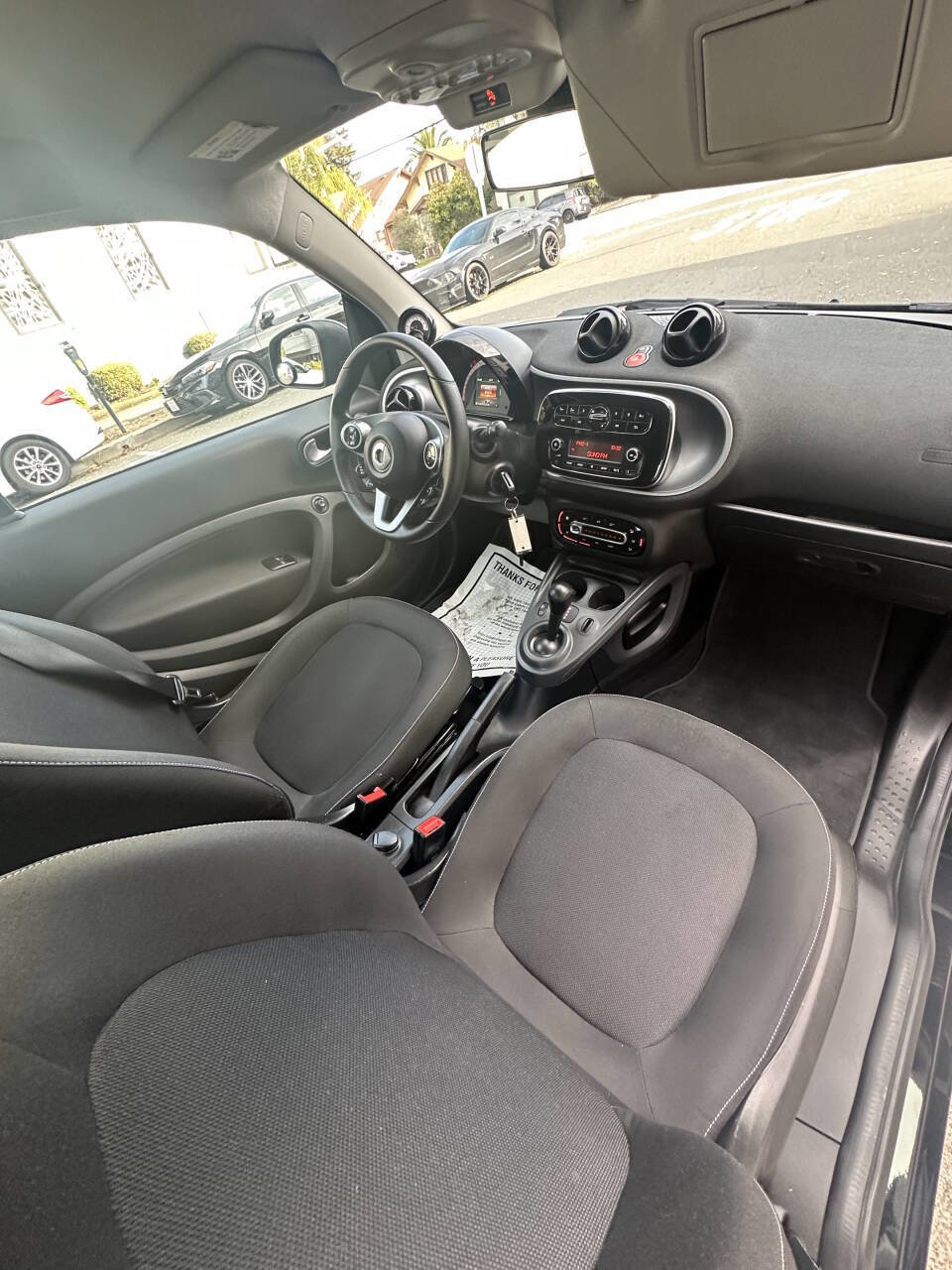 Used 2016 smart fortwo passion image 11