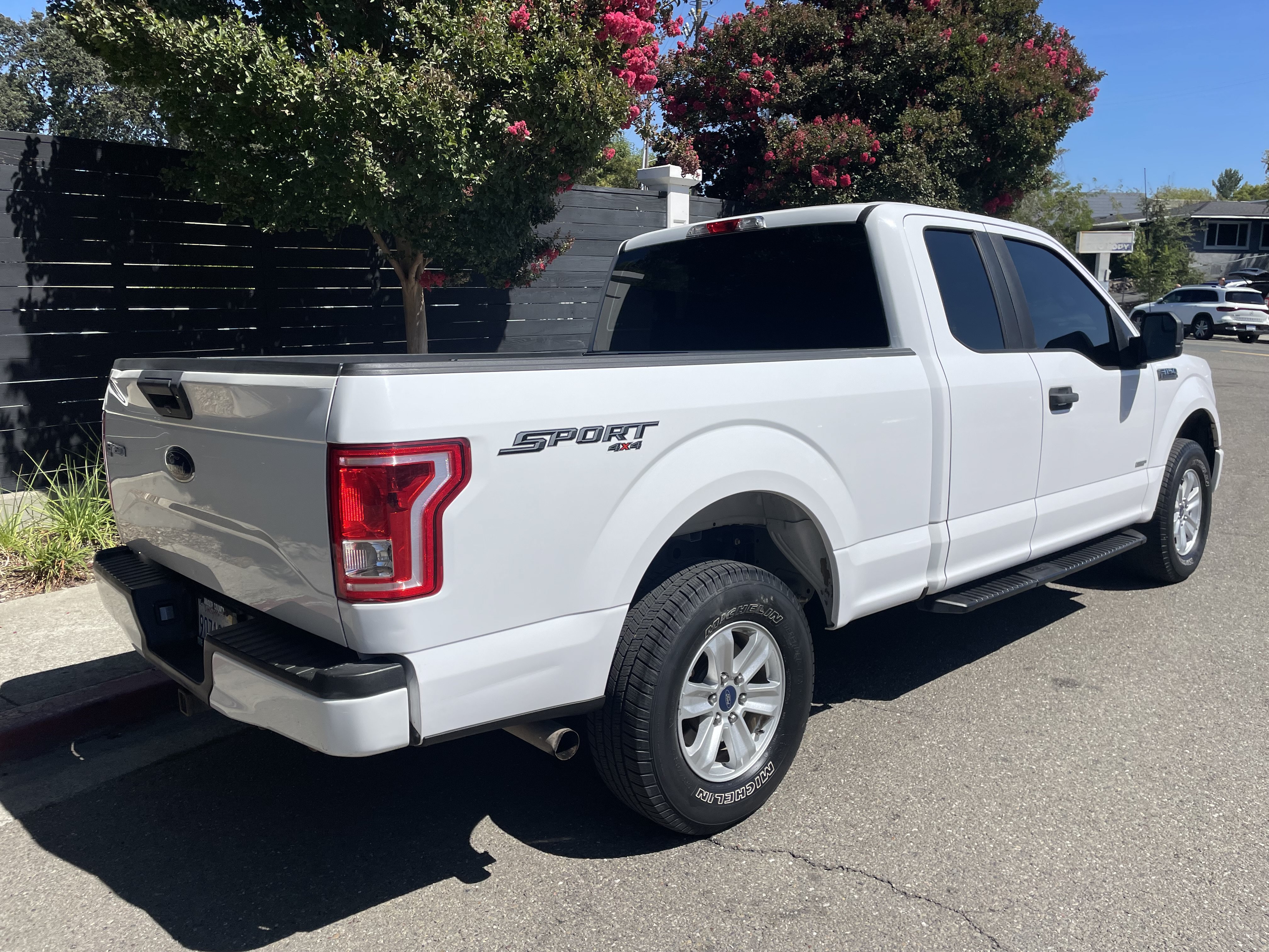 Used 2016 Ford F150 XL w/ Equipment Group 101A Mid AWD/4WD image 2