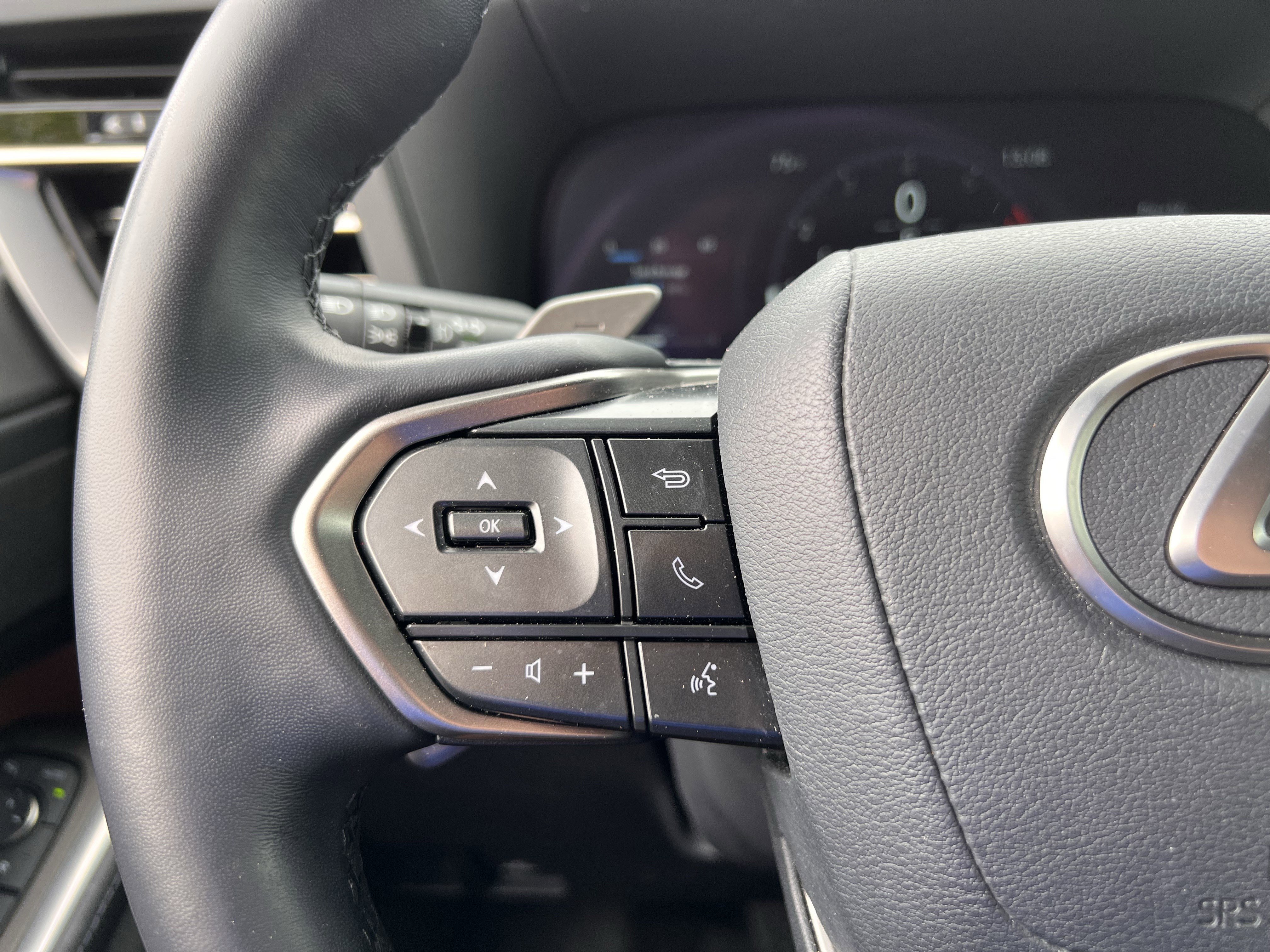 Used 2024 Lexus GX 550 w/ Cold Area Package image 19