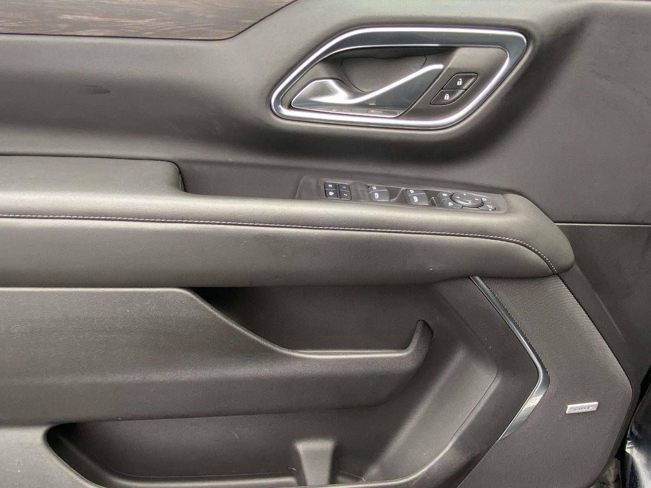 Used 2024 Chevrolet Tahoe LT w/ Luxury Package image 17