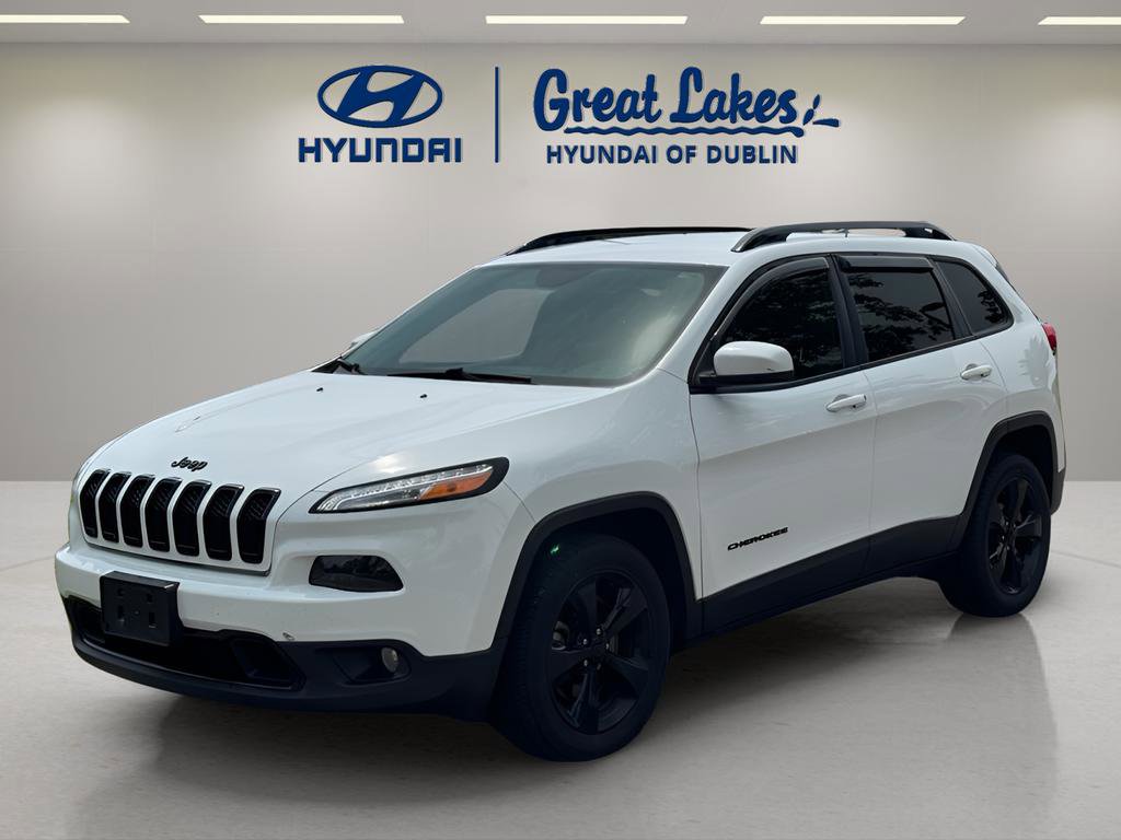 Used 2018 Jeep Cherokee Latitude w/ Altitude Package FWD image 1