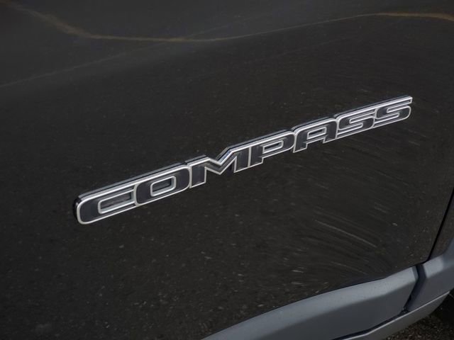 Used 2022 Jeep Compass Limited image 6