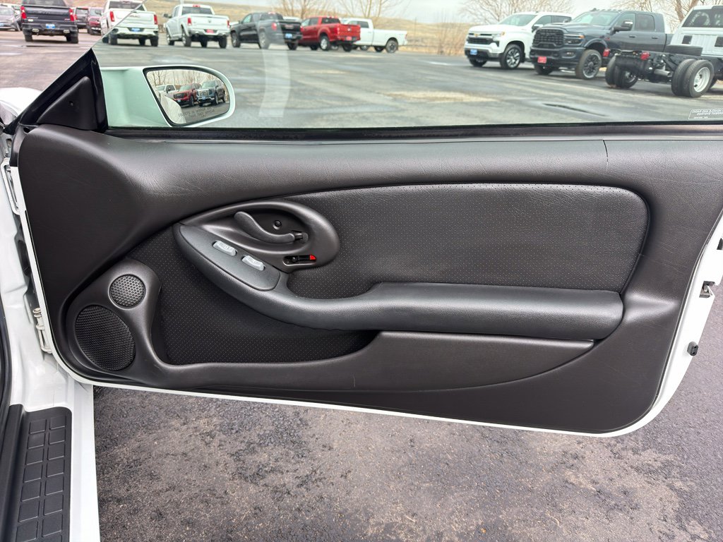 Used 2002 Pontiac Firebird Formula w/ SLP Firehawk Pkg image 28