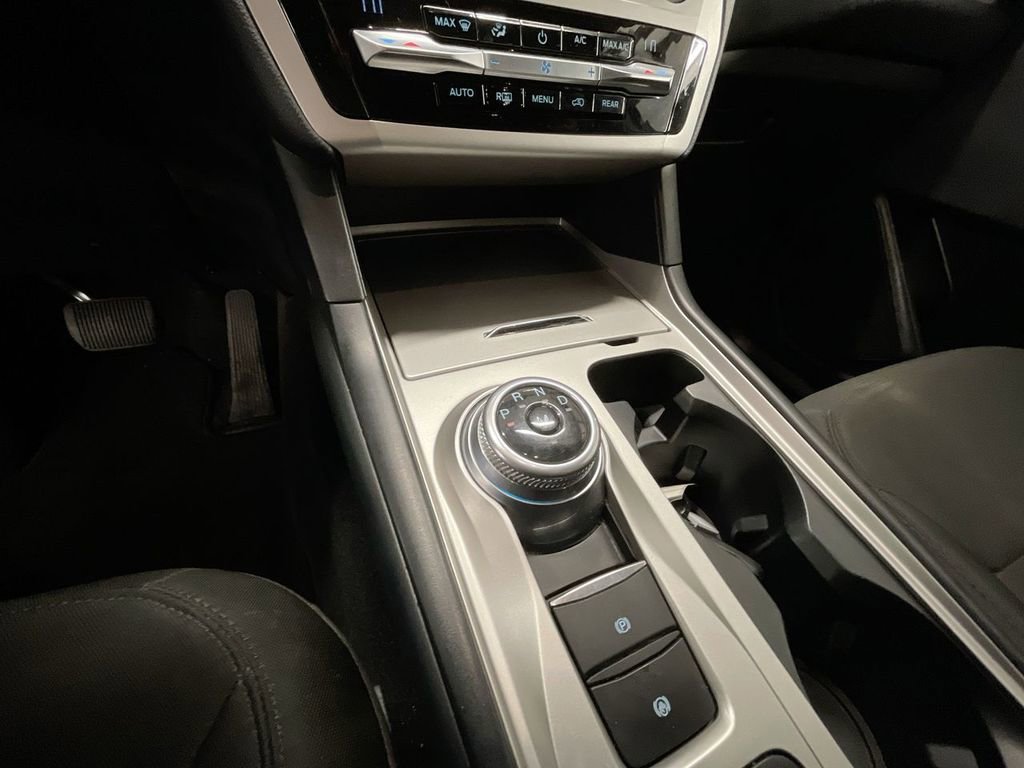 Used 2020 Ford Explorer XLT image 15