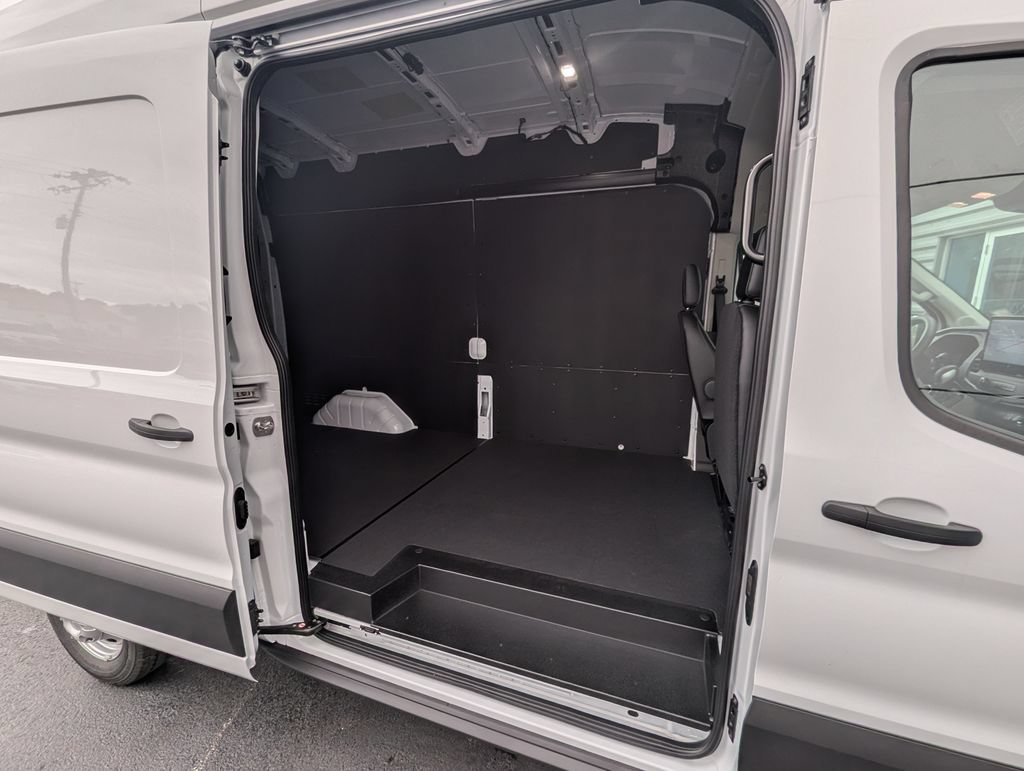New 2026 Ford Transit 250 148 High Roof AWD image 30