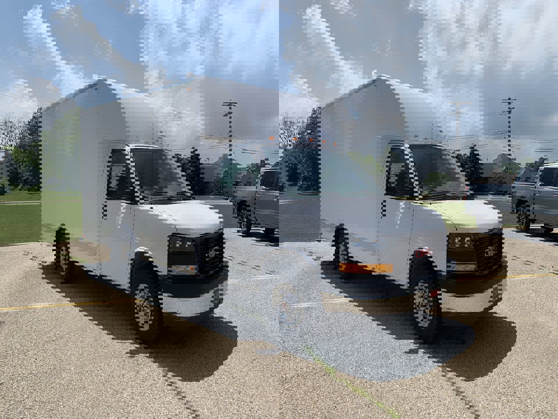 New 2025 GMC Savana 3500 w/ Power Convenience Package image 47