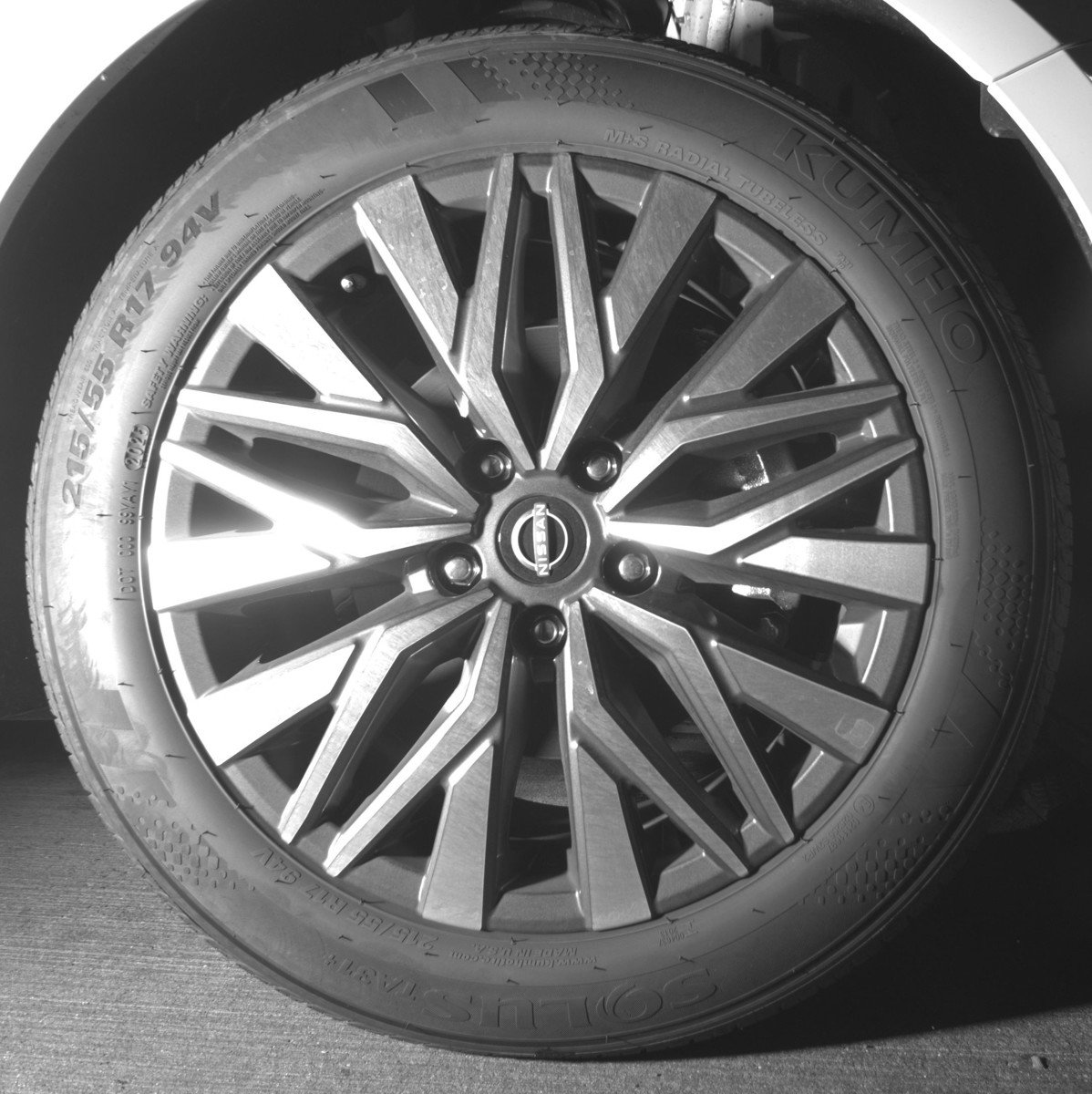 Used 2025 Nissan Altima 2.5 SV image 13