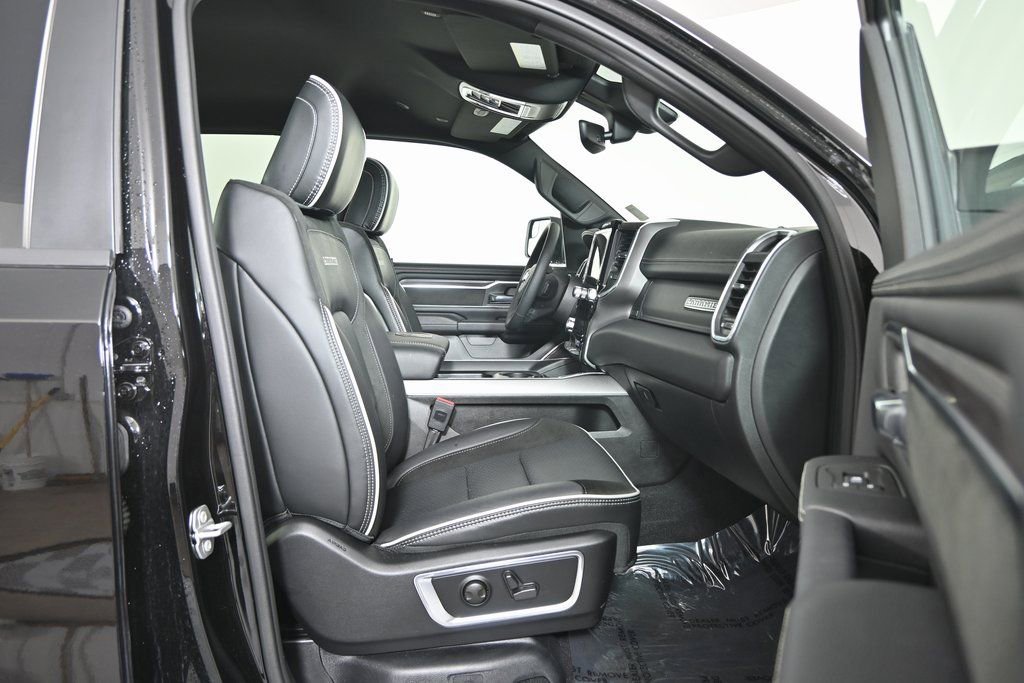 Used 2025 RAM 1500 Laramie image 14