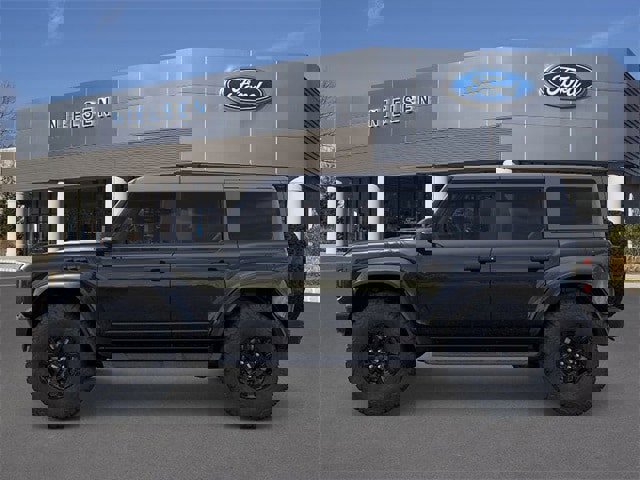 New 2025 Ford Bronco Raptor image 3