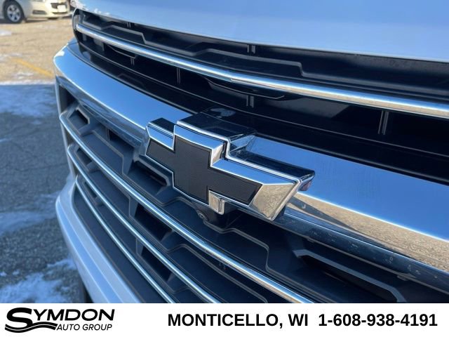 New 2026 Chevrolet Traverse LT w/ Sun and Wheel Package image 13