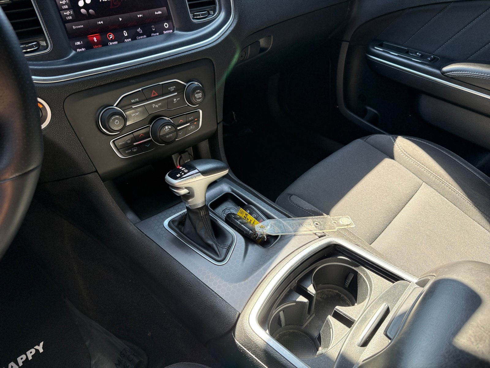 Used 2018 Dodge Charger R/T RWD image 13