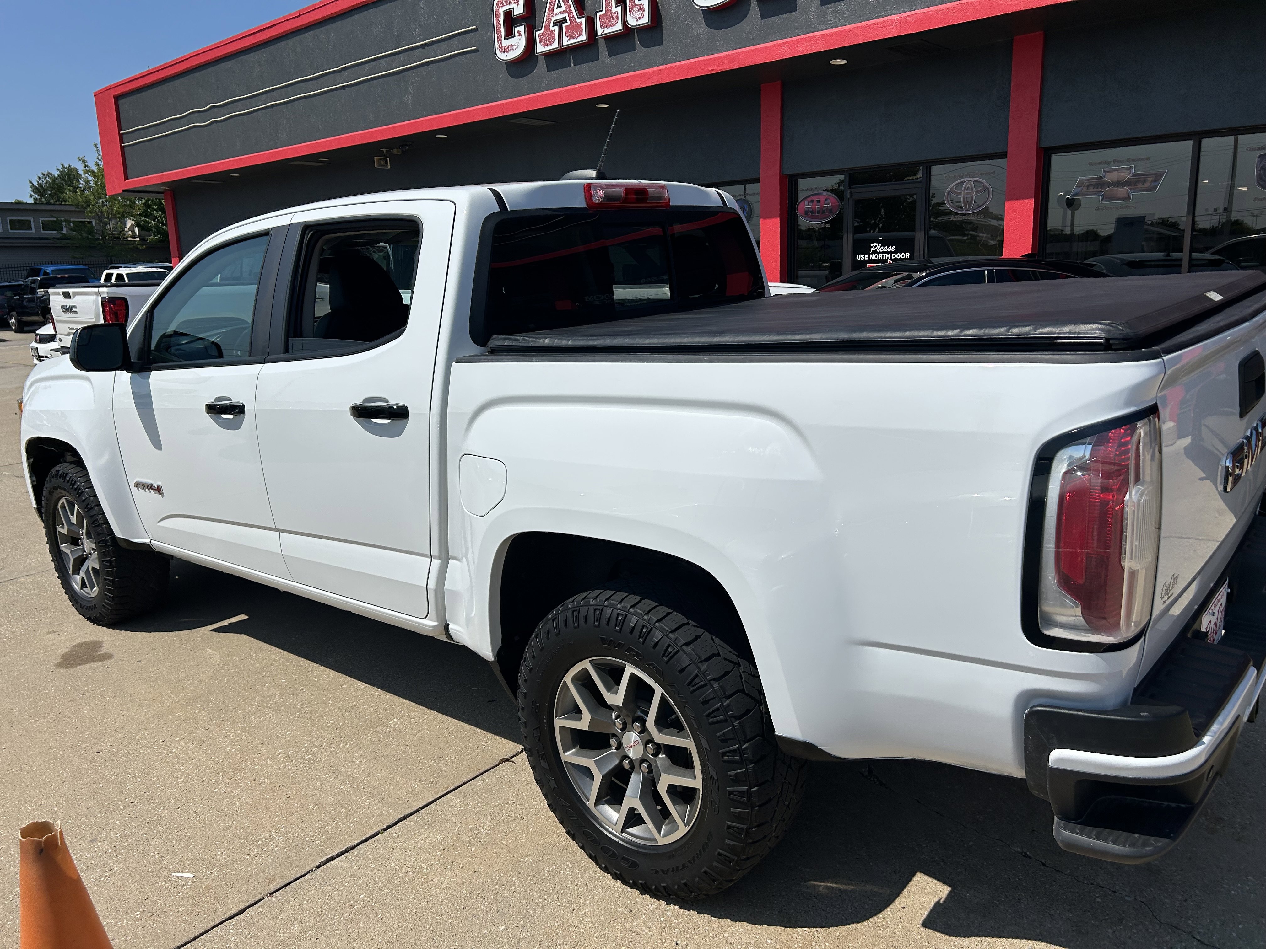 Used 2021 GMC Canyon AT4 w/ Driver Alert Package image 6