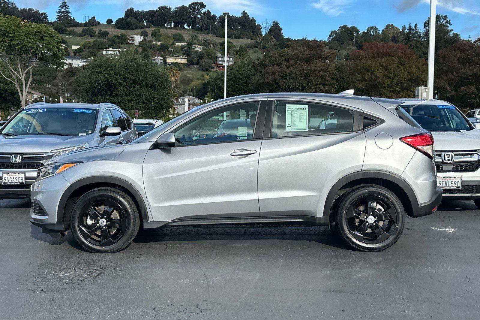 Certified 2022 Honda HR-V LX image 6