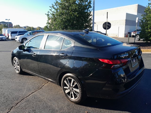 Used 2021 Nissan Versa SV FWD image 15