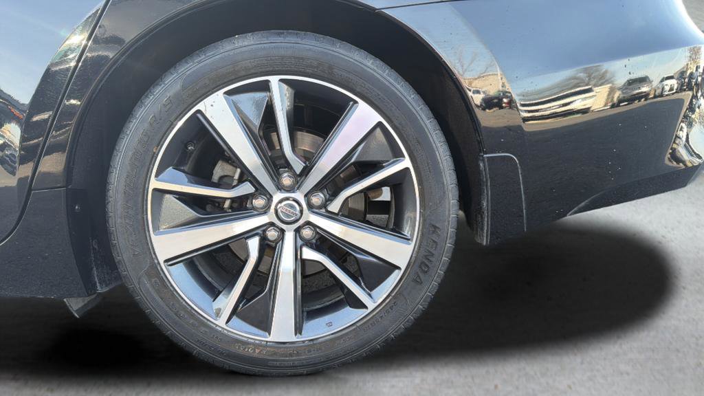 Used 2019 Nissan Maxima 3.5 SL w/ Floor Mat Group image 15