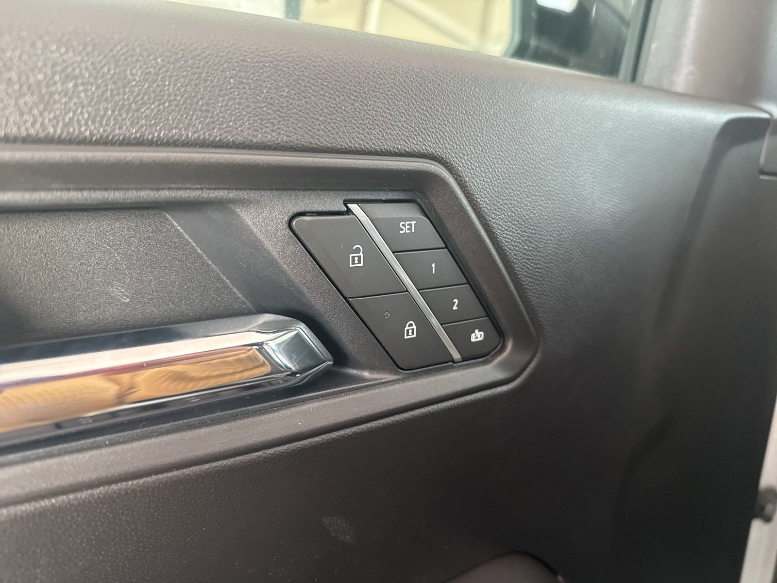 New 2026 Chevrolet Colorado ZR2 w/ ZR2 Bison Edition image 16