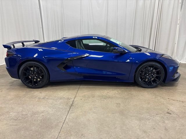 New 2027 Chevrolet Corvette Stingray Coupe w/ Z51 Performance Package RWD image 2