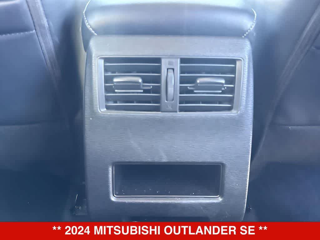 Used 2024 Mitsubishi Outlander SE FWD image 24