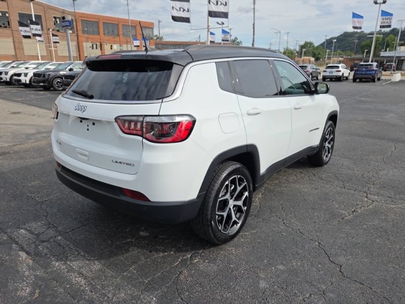 Used 2024 Jeep Compass Limited AWD/4WD image 7