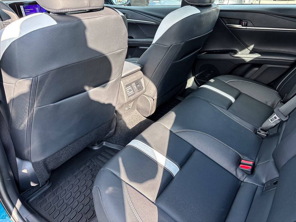 New 2025 Toyota Camry SE image 25