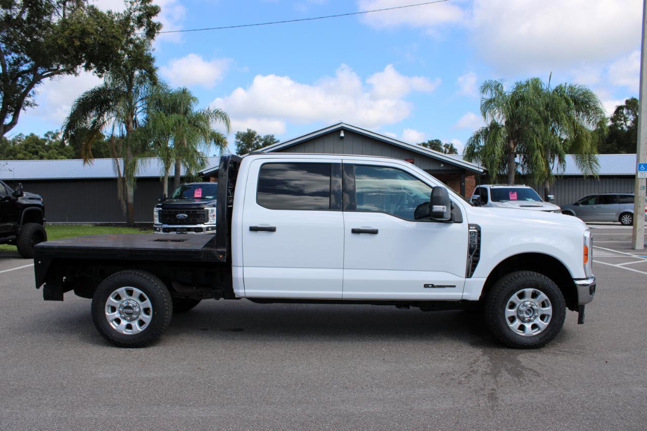Used 2023 Ford F250 XLT w/ F-250 >10K GVWR Package AWD/4WD image 8