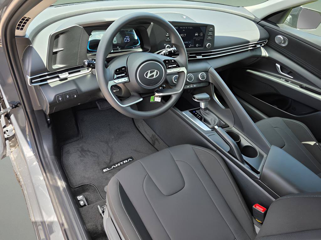 New 2026 Hyundai Elantra SE w/ Cargo Package FWD image 14