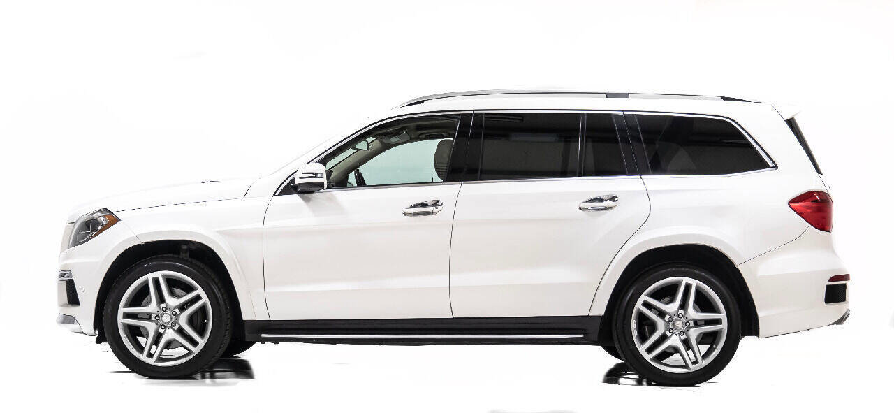 Used 2014 Mercedes-Benz GL 550 4MATIC image 6