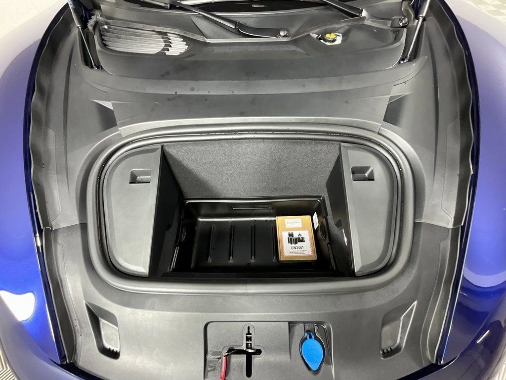 Used 2023 Porsche Taycan Turbo S image 28