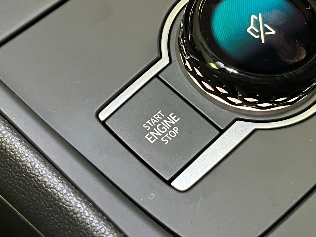 New 2026 Volkswagen Tiguan SE R-Line AWD/4WD image 18