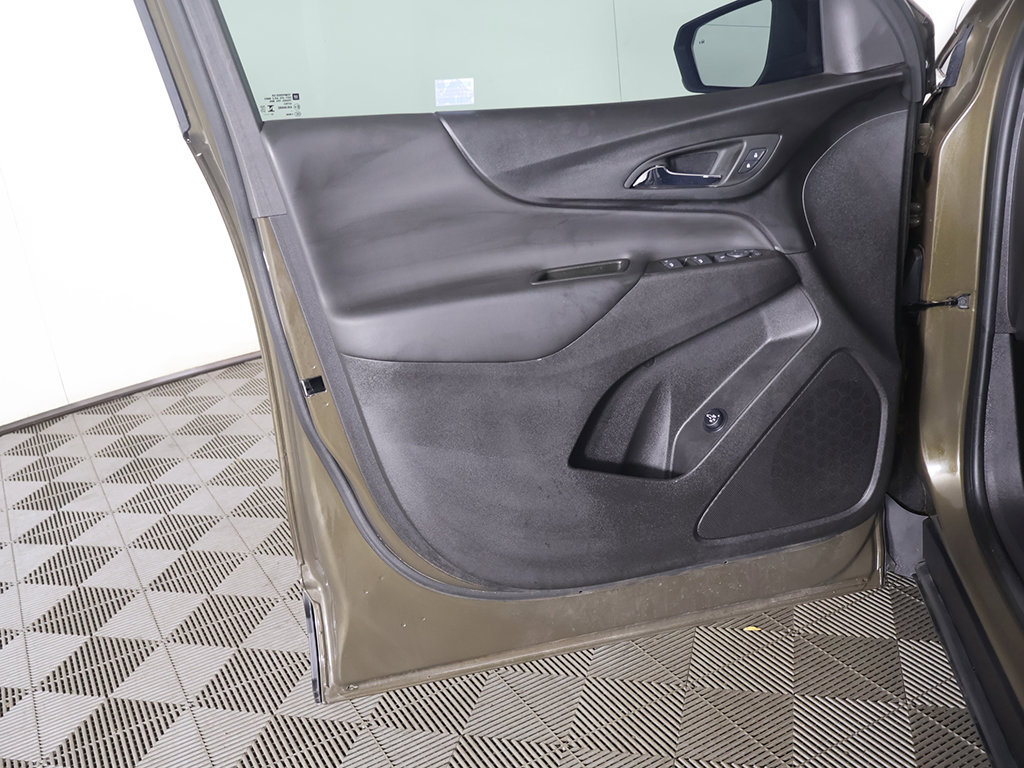 Used 2024 Chevrolet Equinox LT FWD image 23