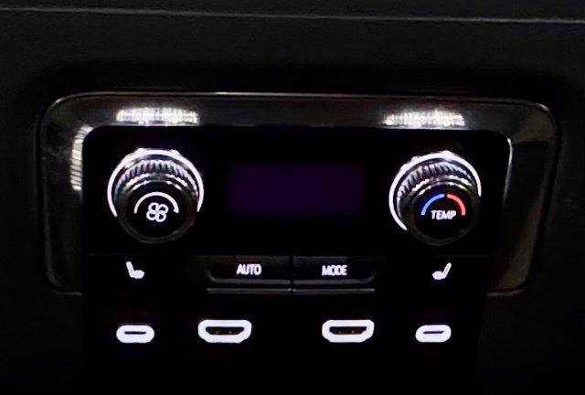 Used 2024 GMC Yukon Denali w/ Denali Reserve Package AWD/4WD image 23