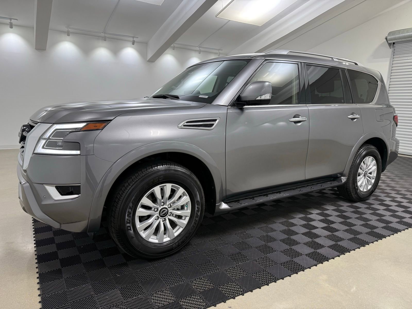 Used 2024 Nissan Armada SV w/ Cargo Package image 3