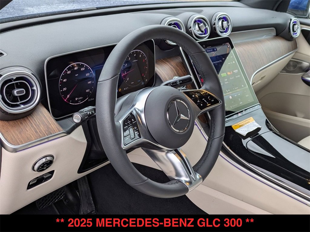 Used 2025 Mercedes-Benz GLC 300 GLC 300 image 21
