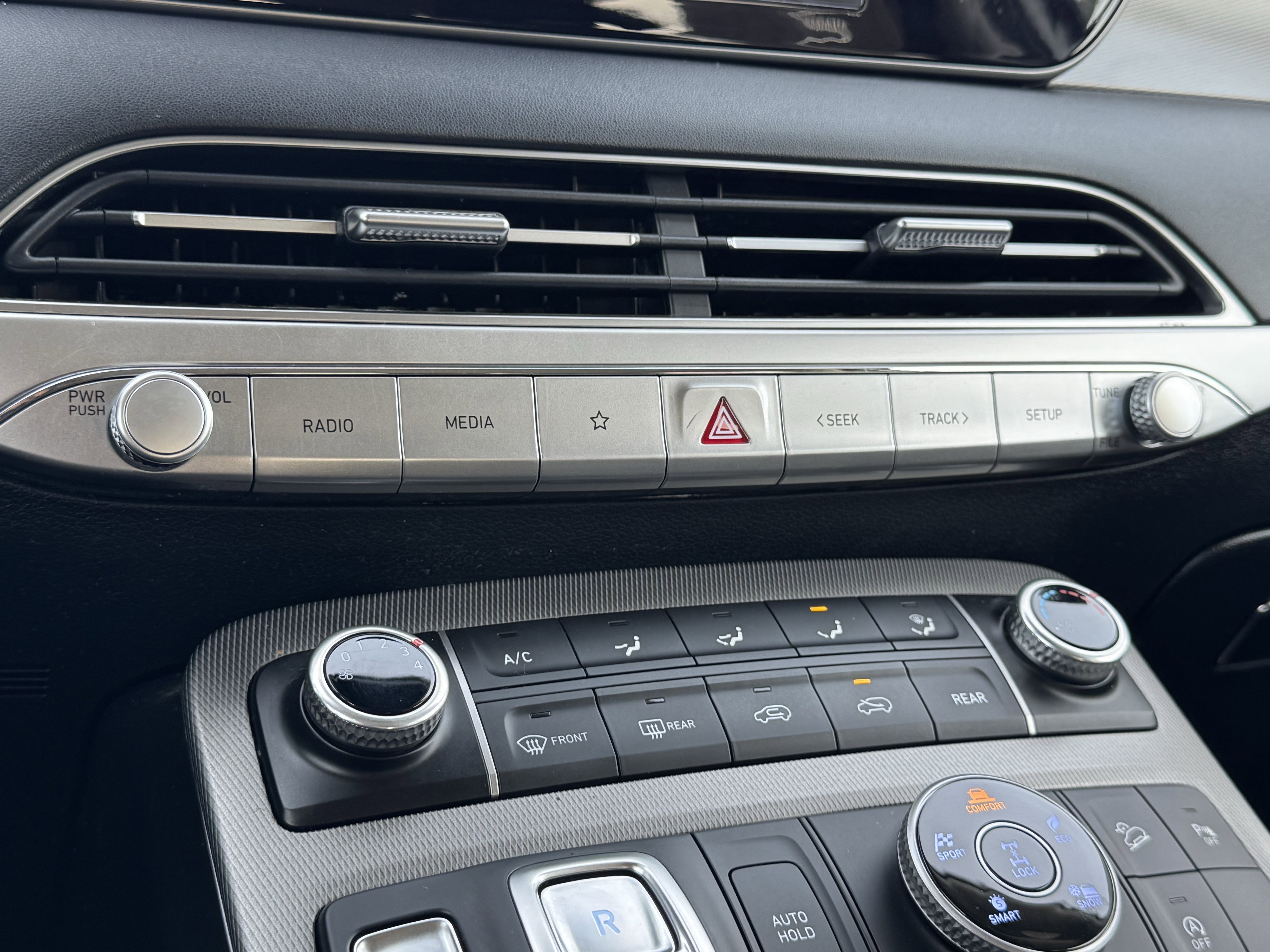 Used 2021 Hyundai Palisade SE image 12