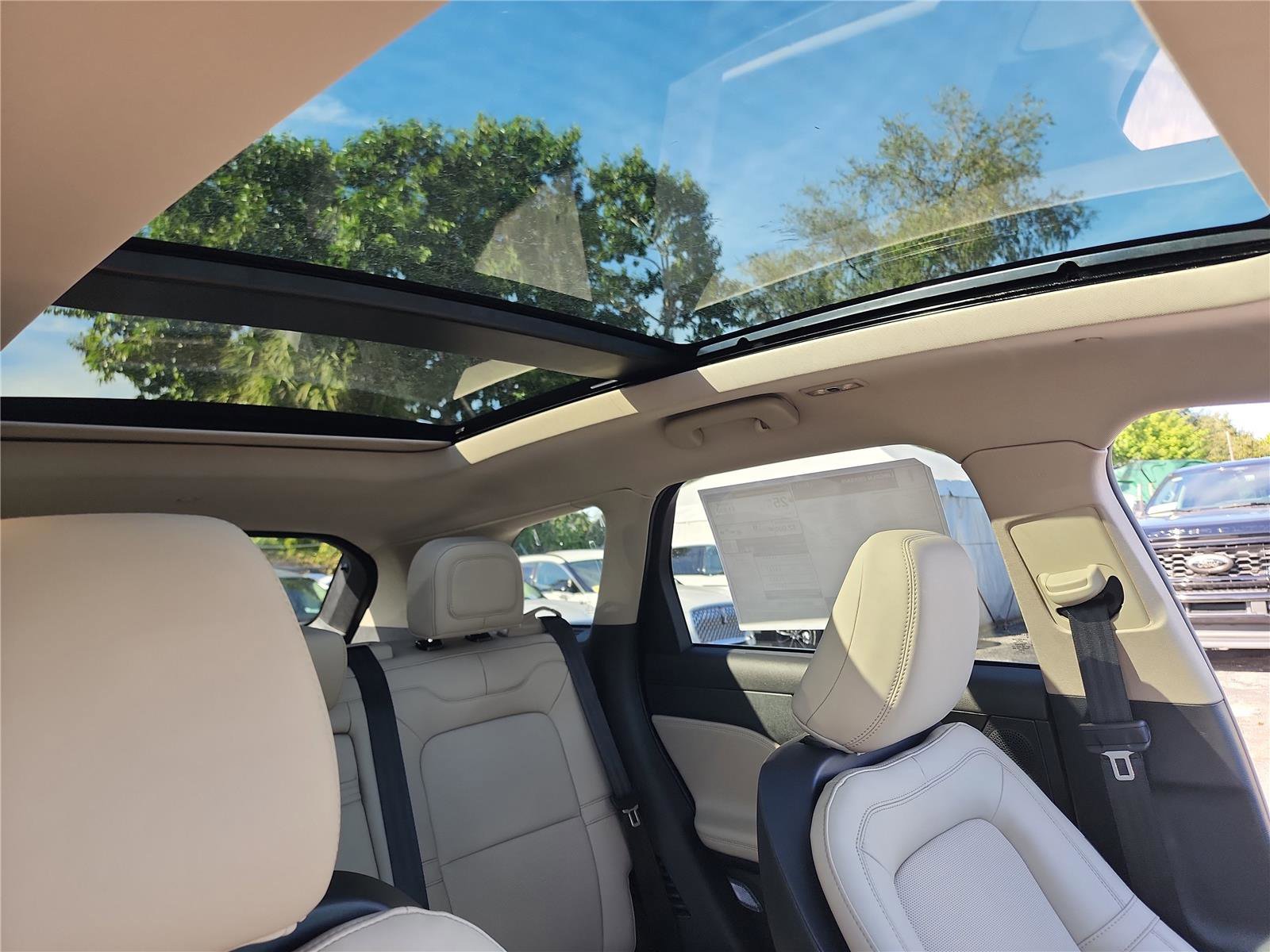 New 2026 Lincoln Corsair Reserve image 29