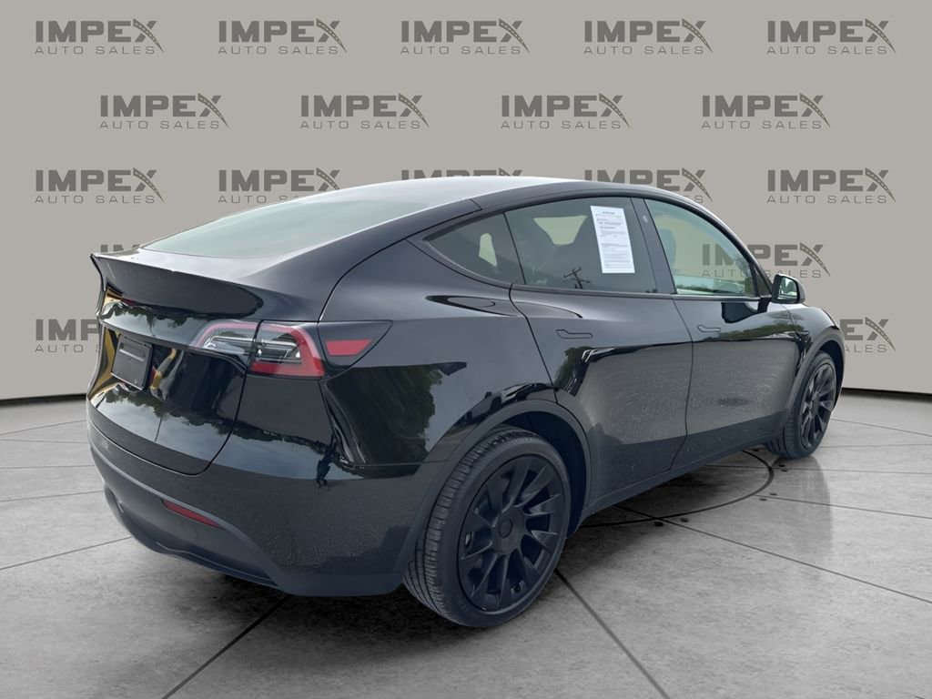 Used 2023 Tesla Model Y Long Range image 5
