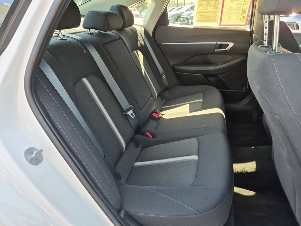 Used 2025 Hyundai Sonata SEL FWD image 30