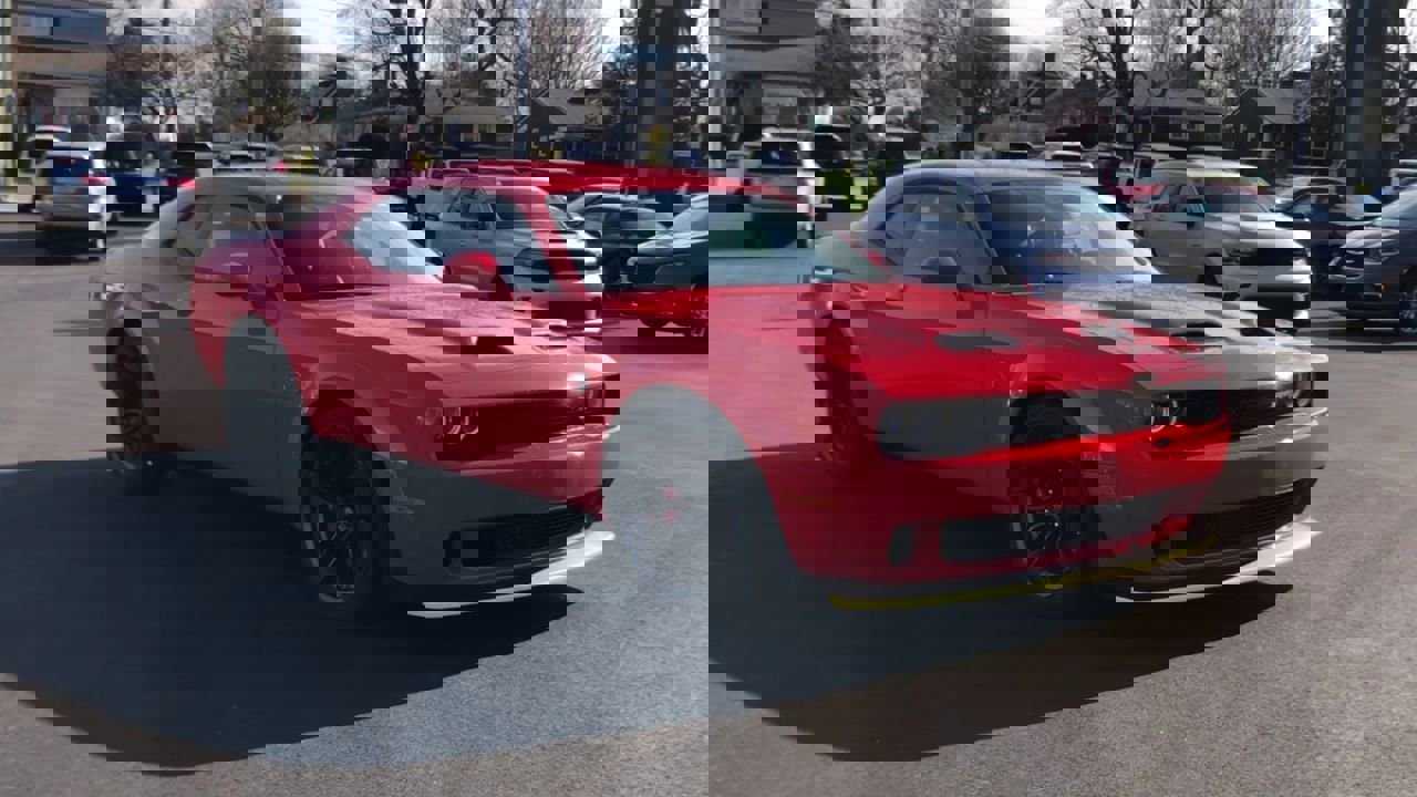 Used 2023 Dodge Challenger SRT Hellcat image 2
