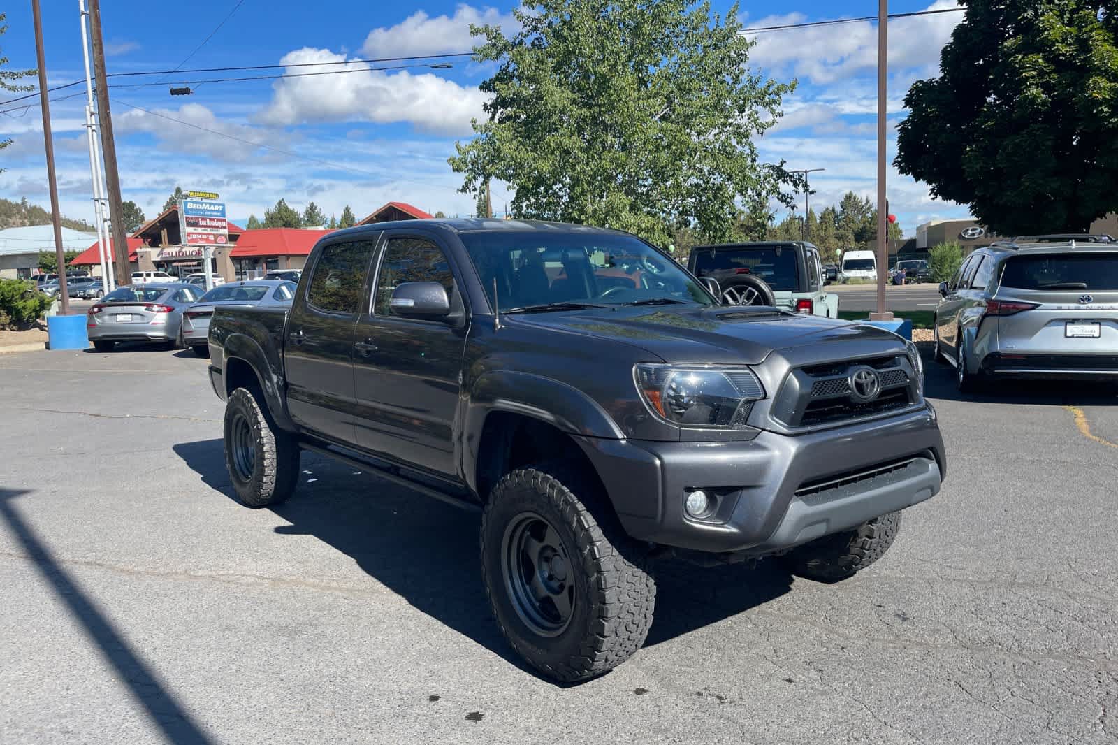 Used 2015 Toyota Tacoma 4x4 Double Cab w/ TRD Sport Package image 7