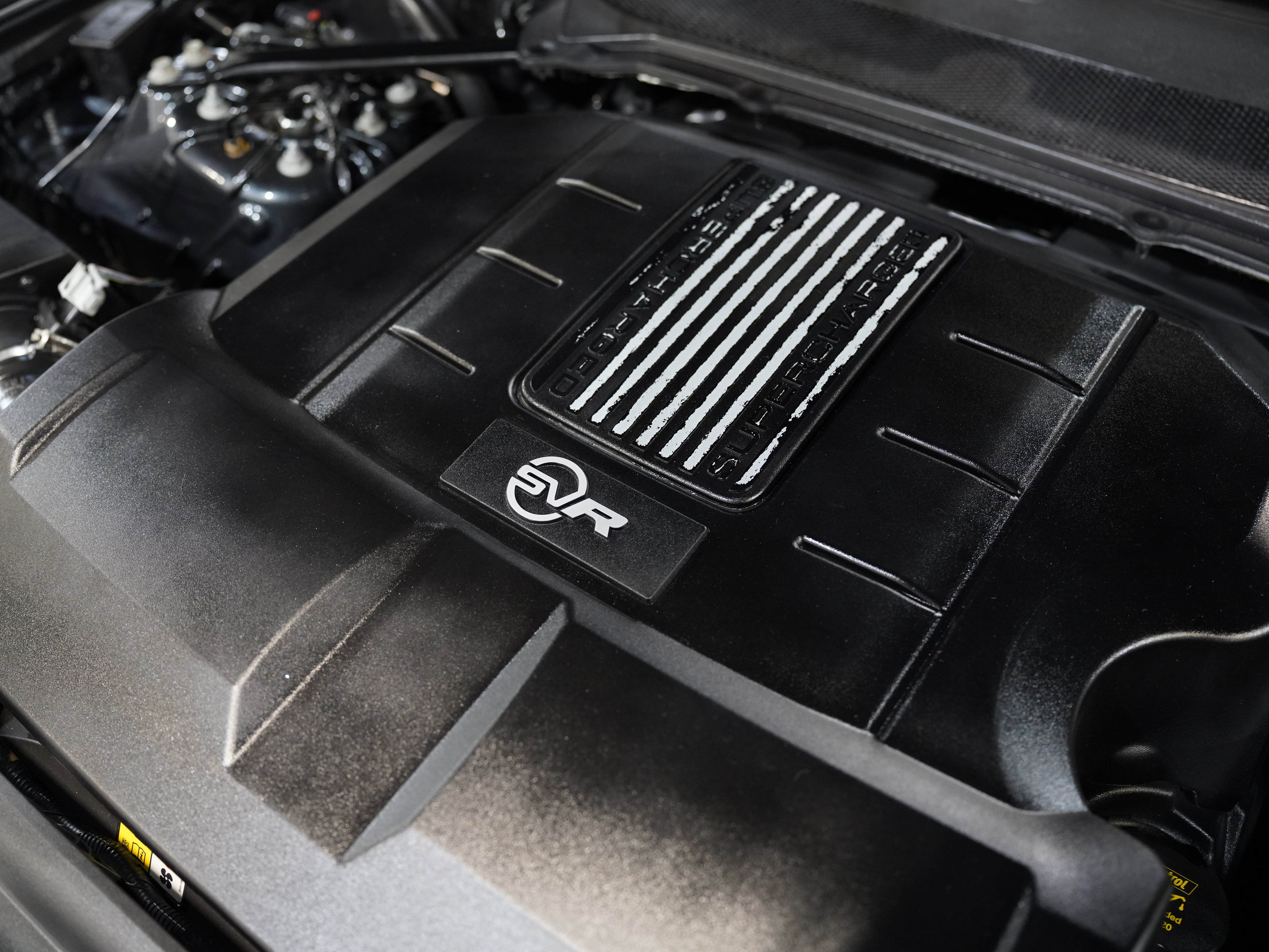 Used 2018 Land Rover Range Rover Sport SVR image 55